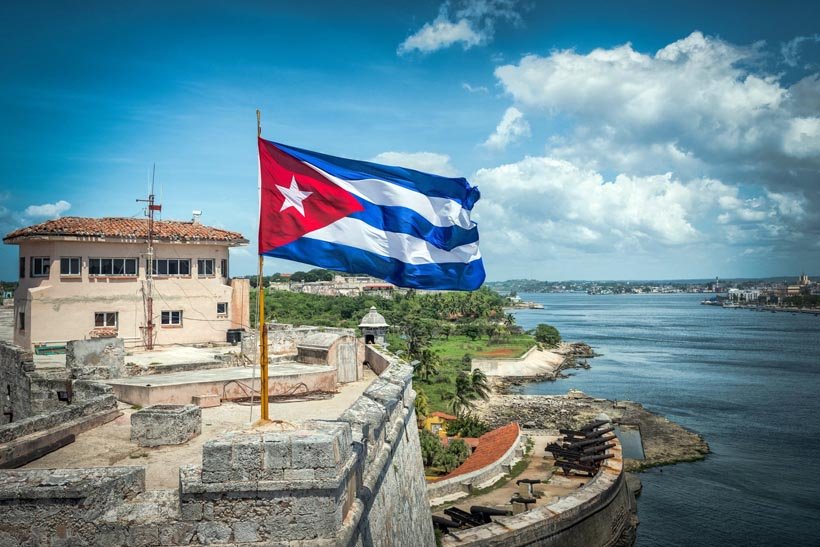 Кубинцы массово возвращаются на Родину, скупая недвижимость
