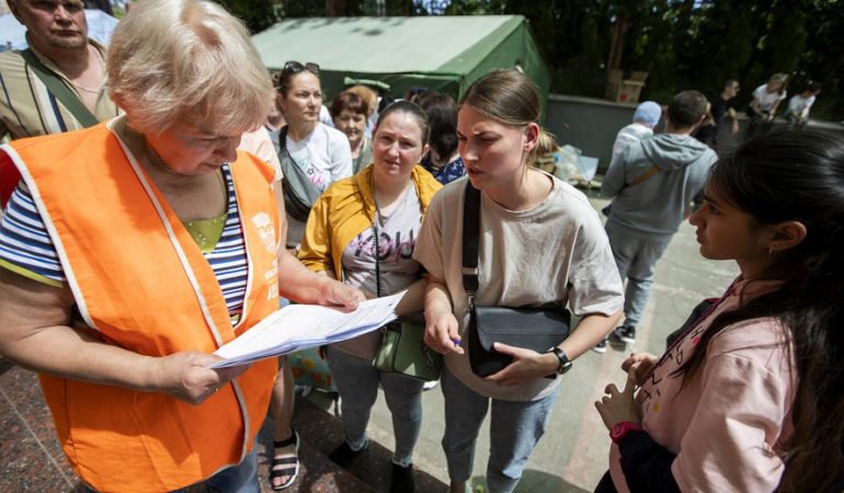 Болгария отменила программу переселения украинских беженцев в провинции