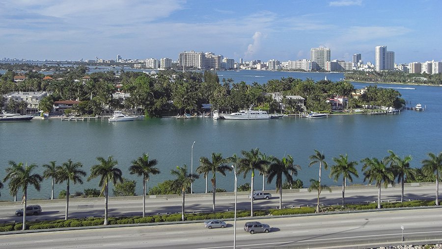 Флорида ограничила продажу недвижимости для россиян и китайцев