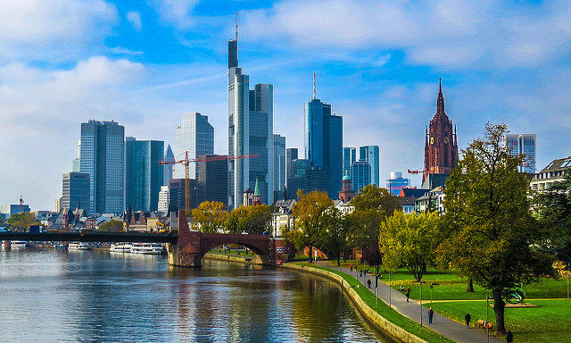Цены на недвижимость во Франкфурте выросли на 10,7% за полгода и вдвое с 2004 года