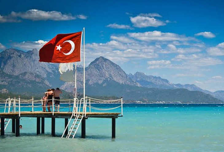 Вместо Турции российские туристы в 2018 году могут выбрать Кипр и Грузию