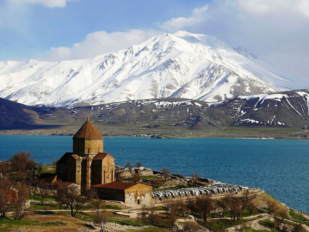 Количество  туристов, посетивших Армению в 2017 году, выросло