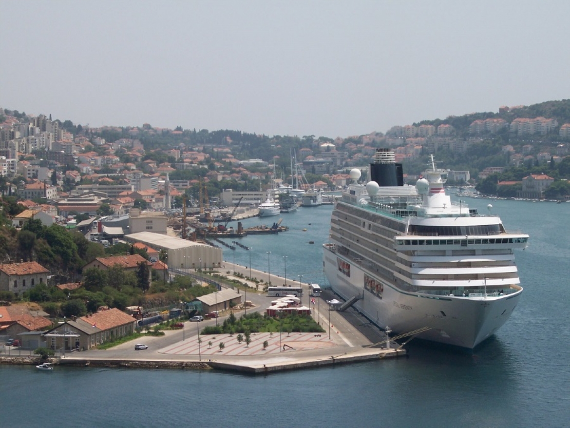 Достигнуто соглашение об ограничении количества круизных туров в Дубровник