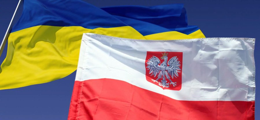 Среди иностранцев из-за пределов ЕС, покупающих землю в Польше, почти половина - украинцы