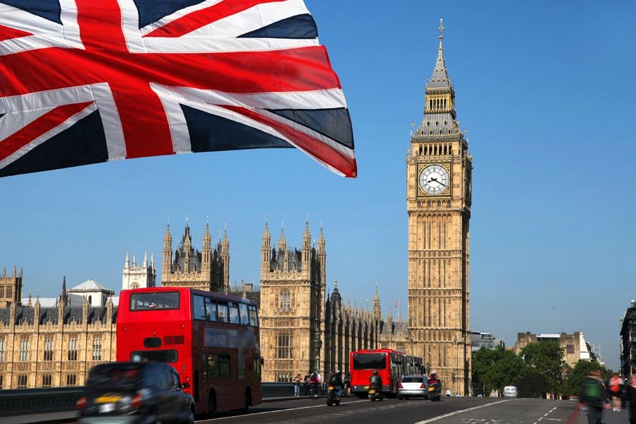 Рост британской экономики замедлился до минимума: туризм растет, но строительство падает