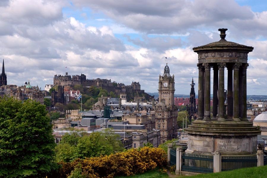 Цены на недвижимость в Шотландии снижаются второй месяц подряд