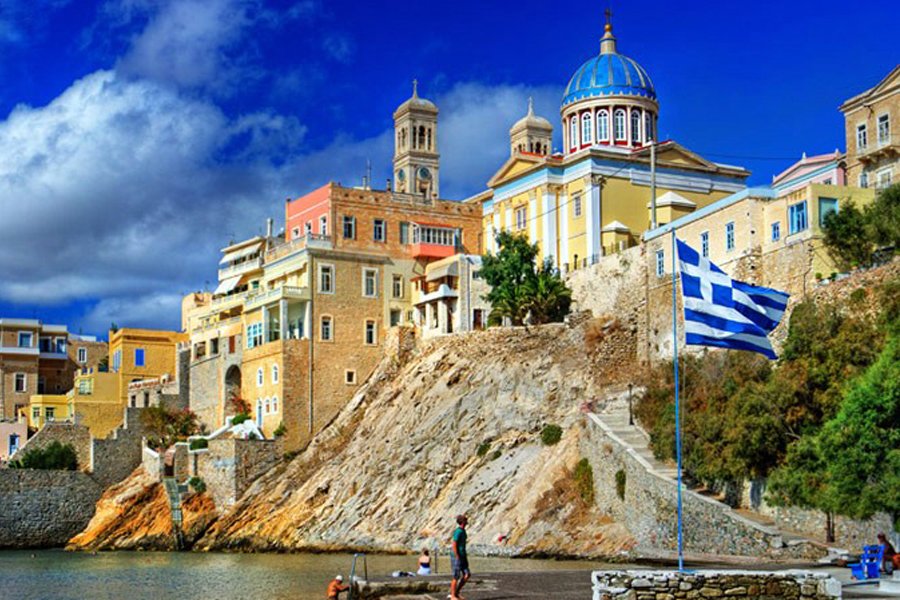 Частные инвесторы в Афинах вытесняют с рынка отельную индустрию