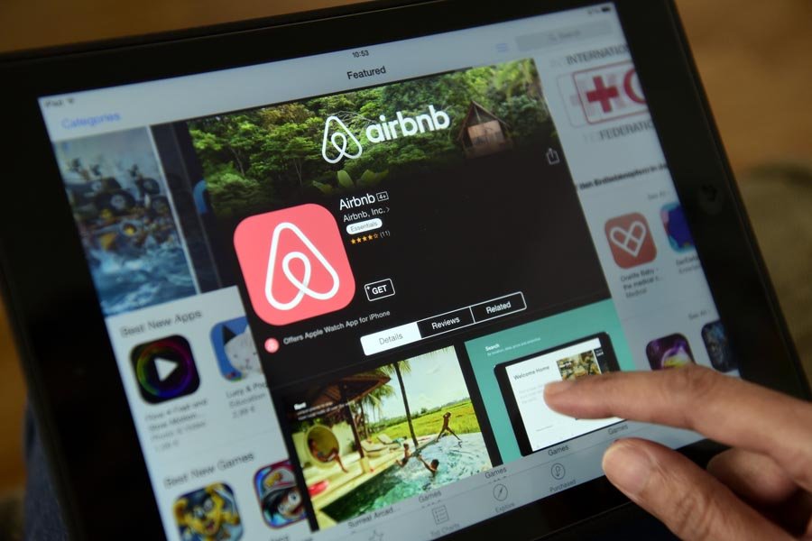 Десятилетний юбилей Airbnb: войны с гостиницами и миллиард туристов к 2028 году