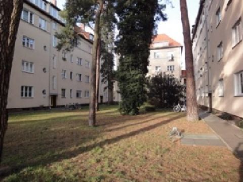 Квартира в Берлине в популярном среди немцев районе между двух озер