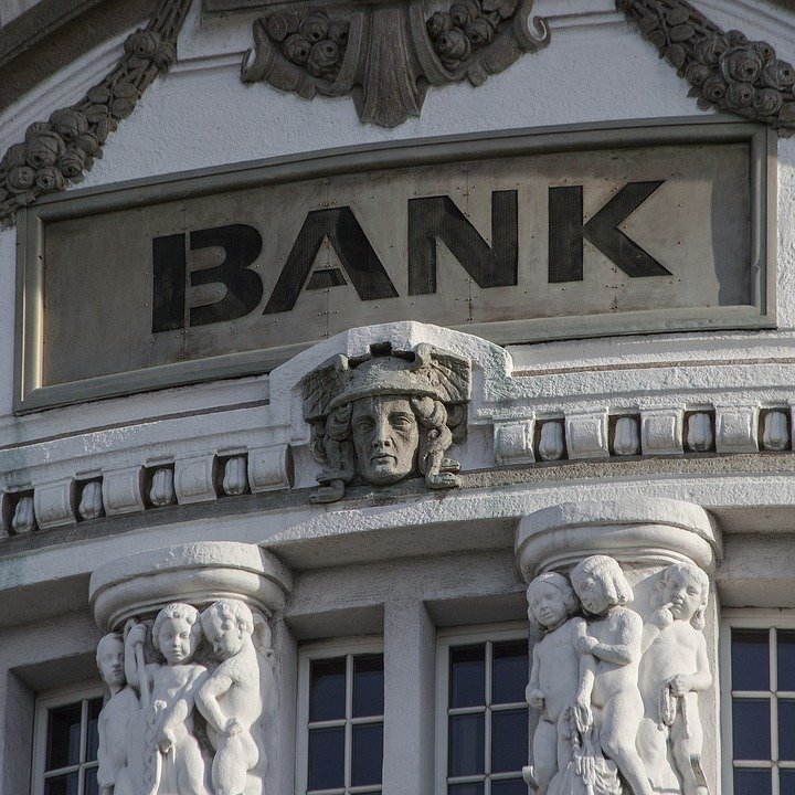 На Кипре слишком много банков: экономика не выдерживает