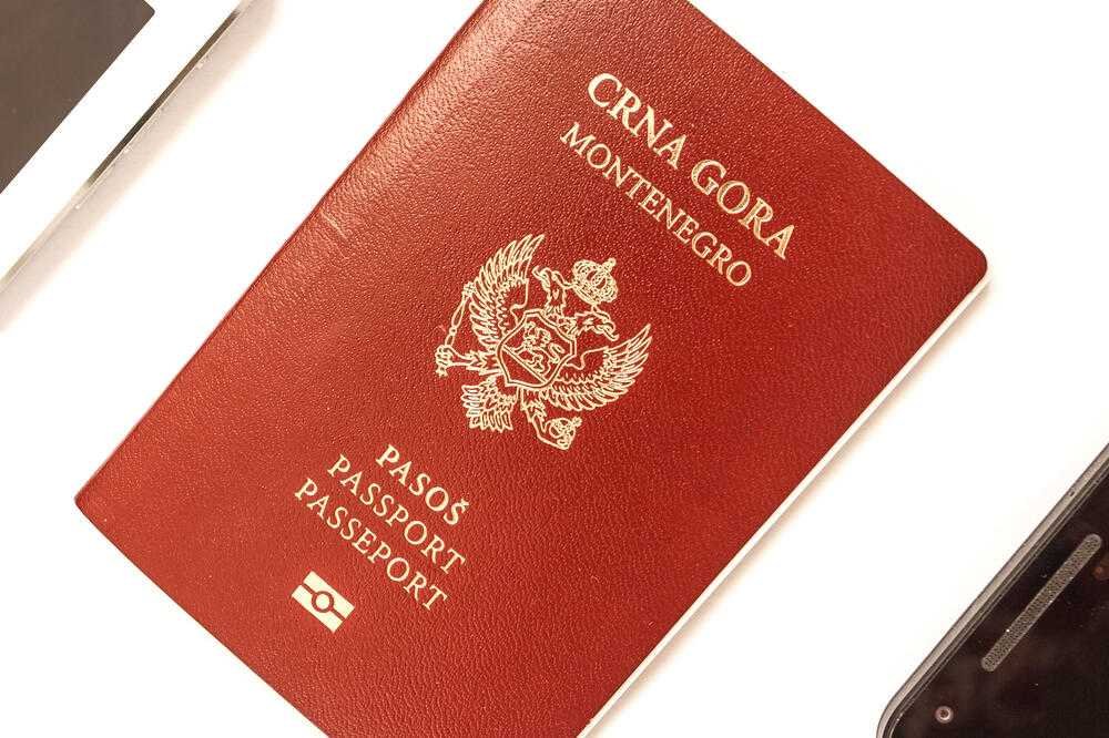 Черногория планирует пересмотреть программу «золотых паспортов»