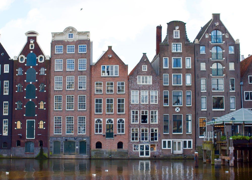 Половине голландцев не хватает денег на жилье