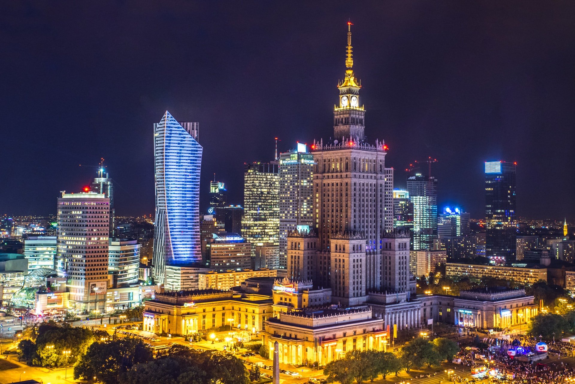 Польша борется с собственными банками против роста ставок на ипотеку