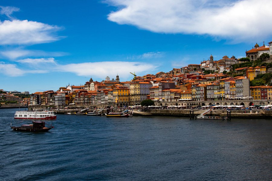 Золотая виза Португалии в 2022: повышение цены и новые ограничения