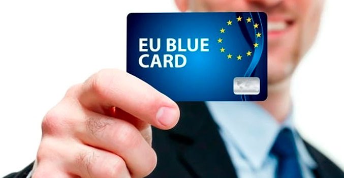 ЕС планирует понизить пороговый уровень доходов для получения blue-card
