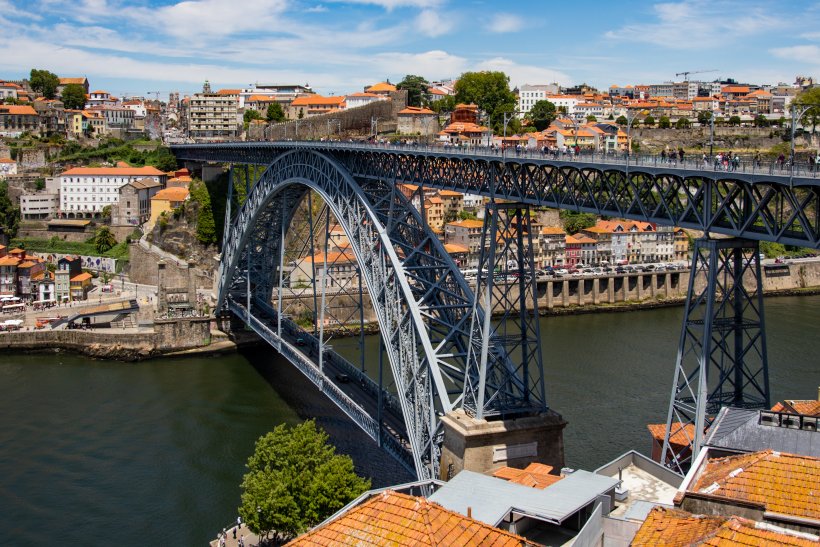 Туристический поток в Португалии. Данные за июнь 2022
