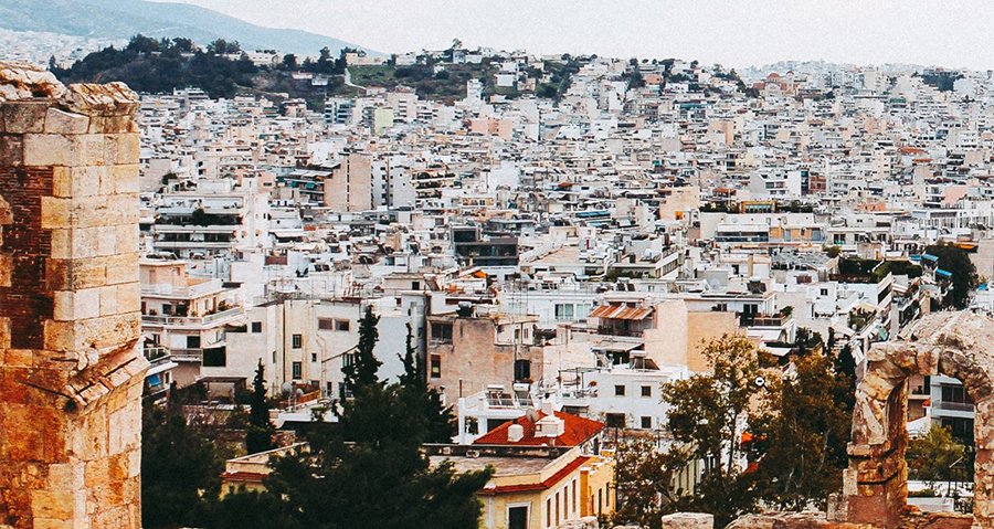Средняя цена на недвижимость в южных районах Афин выросла почти до 3 000 евро за кв. м