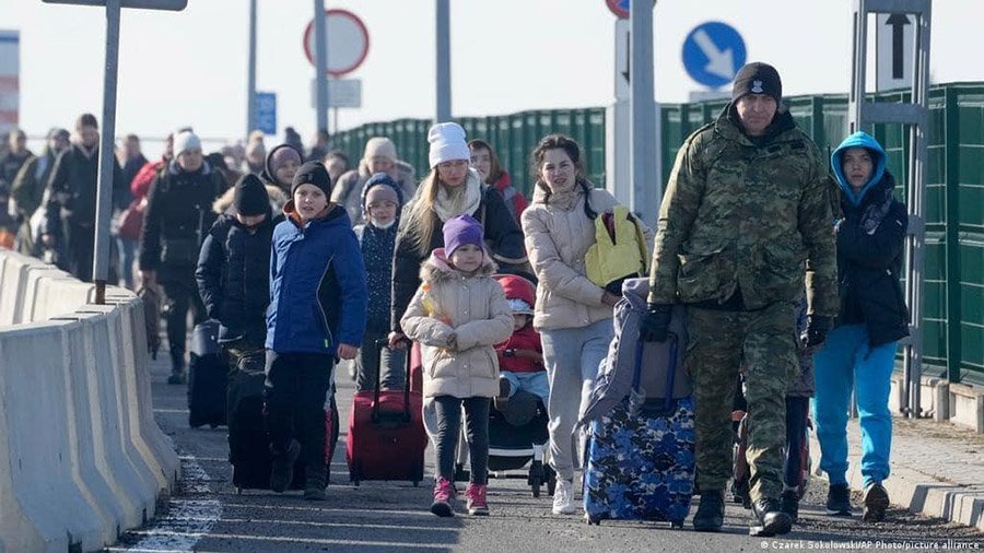 Украинские беженцы уезжают из Европы. Программы поддержки начали сворачиваться