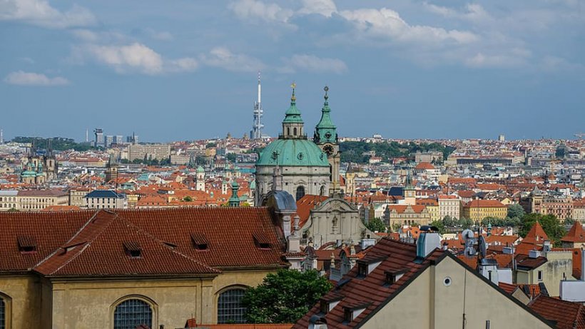 На покупку жилья в Чехии требуется 13 годовых зарплат
