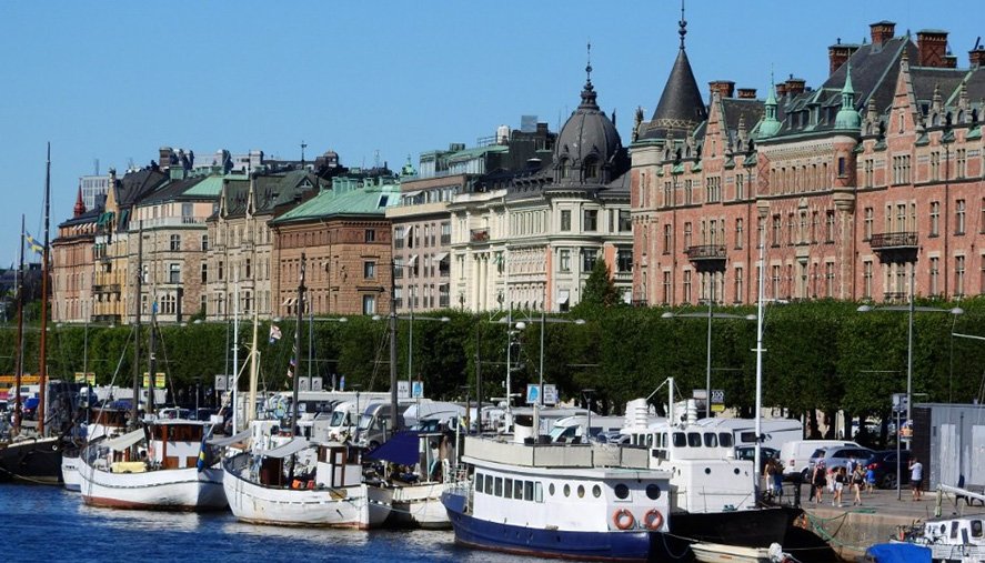 Швеция сократила выдачу ВНЖ и увеличит объемы депортации