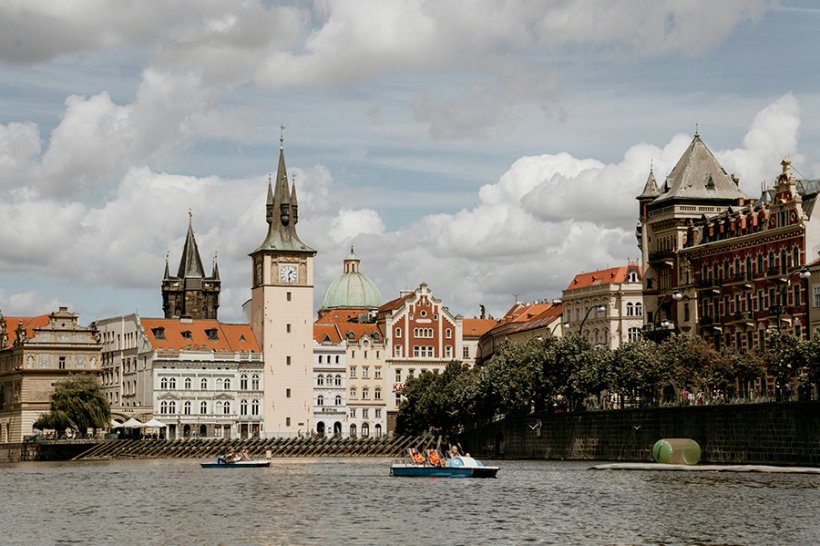Чехия запустила визу цифрового кочевника