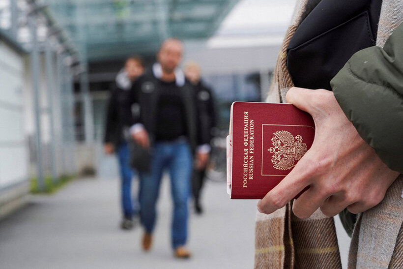 Россиян и белорусов обяжут заполнять уведомление о пребывании в Латвии