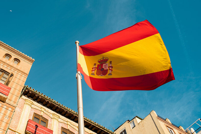 Spain Overhauls Immigration Rules to Legalize 300,000 Migrants Annually — NGOs Raise Alarms