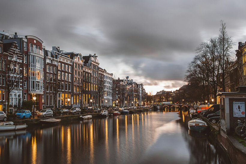 Renting Housing in Amsterdam: City Hall Permit Required for Move-In