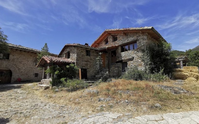 Abandoned Villages in Galicia: An Alternative to Expensive Urban Housing