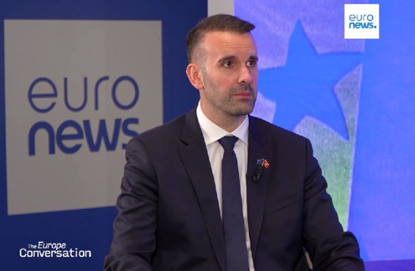 Премьер-министр Черногории пообещал ввести визовые ограничения для россиян