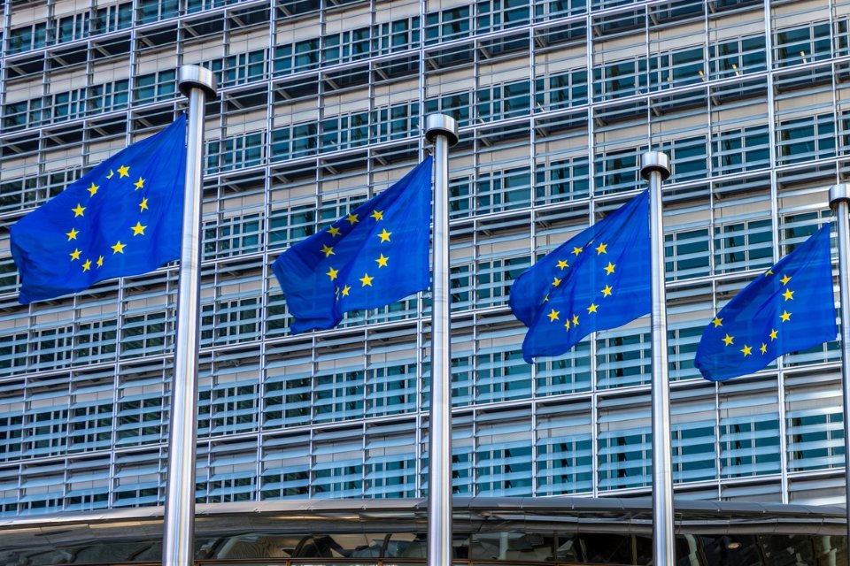 Миграционная реформа ЕС: депортации, офшорные центры и новые правила с 2026 года