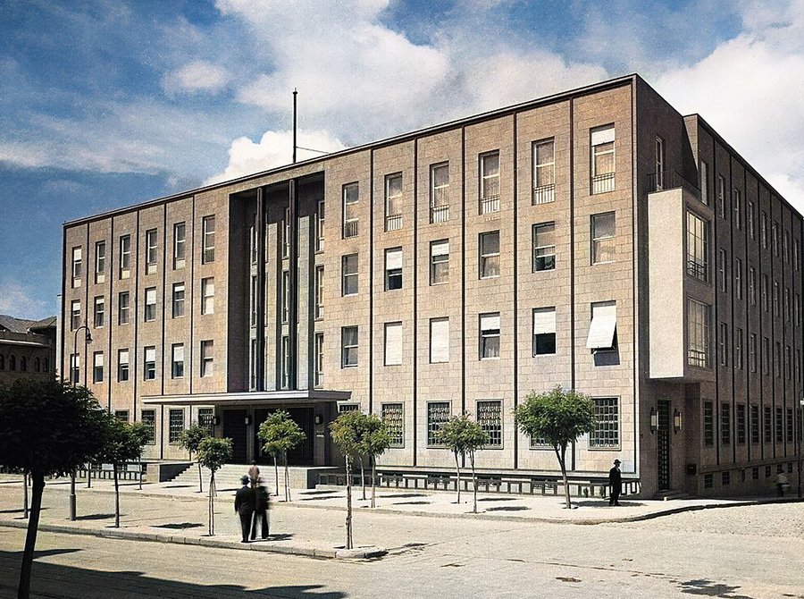 Турция ограничивает банки ради лиры