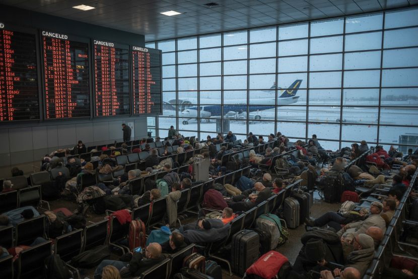 Непогода сорвала рейсы в Китае