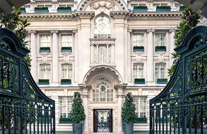 Семья Ченг выставляет на продажу отель Rosewood London