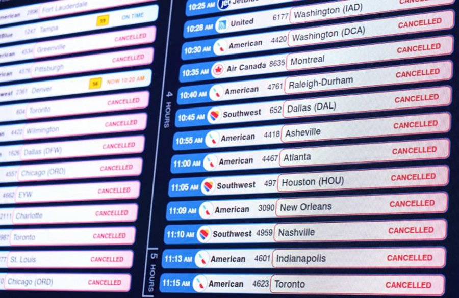 Зимний шторм в США парализовал авиасообщение