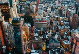 Уверенность застройщиков жилья в США опустилась до минимума за пять месяцев