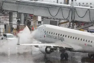 Мощный снегопад в Нью-Йорке: введено чрезвычайное положение