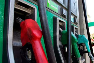 Испания запускает антикризисный пакет: от снижения цен на бензин до заморозки аренды