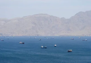 Блокада Ормуза почти остановила судоходство