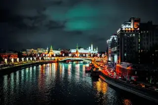 Russian incomes hit 20-year high growth