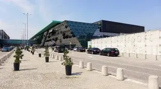 Polish Tourists Move Abroad