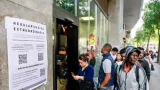 Испания получила 1,17 млн заявок на легализацию