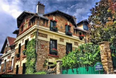 Во Франции годовой объем сделок с недвижимостью снизился на 10,9%