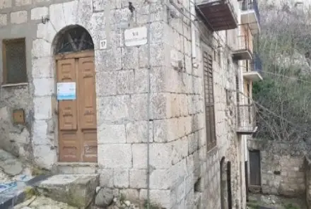 Дома в Италии распродают за €1