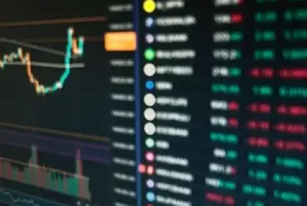 Биткоин опустился ниже $69 000 из-за конфликта на Ближнем Востоке