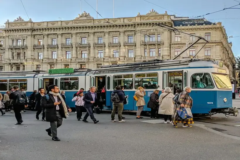 Экономика Швейцарии начала выходить из спада