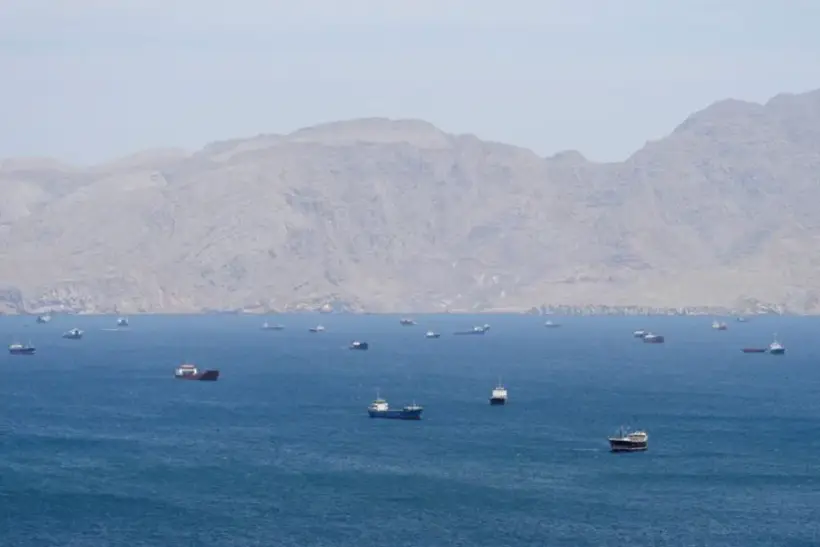 Блокада Ормуза почти остановила судоходство