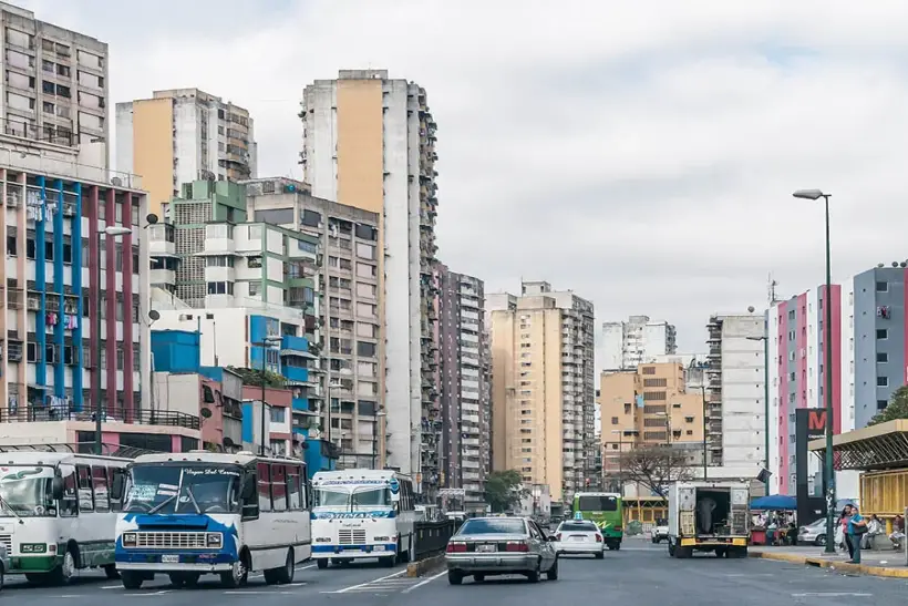 Инфляция в Венесуэле достигла 600%: надежда на доллары