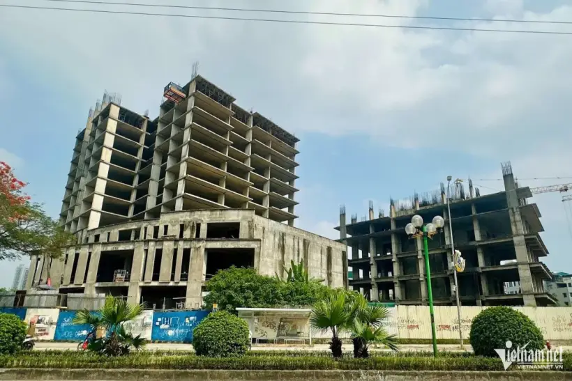 Hanoi Confronts Idle Golden Land